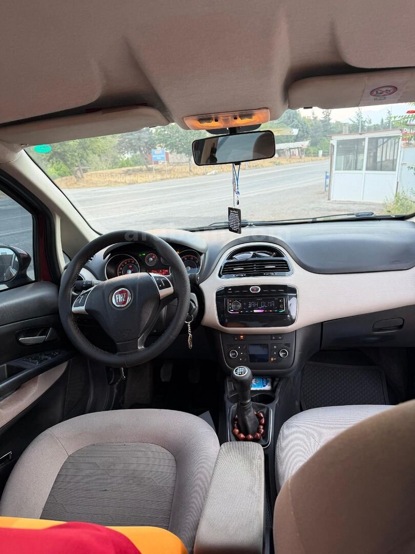 Sahibinden Fiat Linea 1.3 Multijet Urban 2012 Model Gaziantep 236.000 km Bordo 4