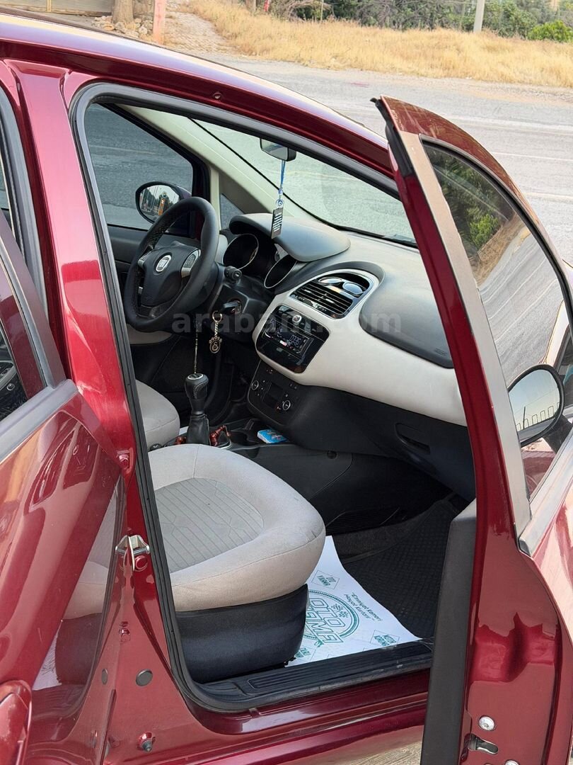 Sahibinden Fiat Linea 1.3 Multijet Urban 2012 Model Gaziantep 236.000 km Bordo 3
