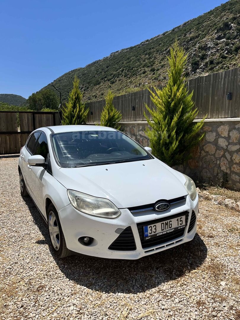 Sahibinden Ford Focus 1.6 TDCi Comfort 2012 Model Karaman 211.000 km Beyaz 4