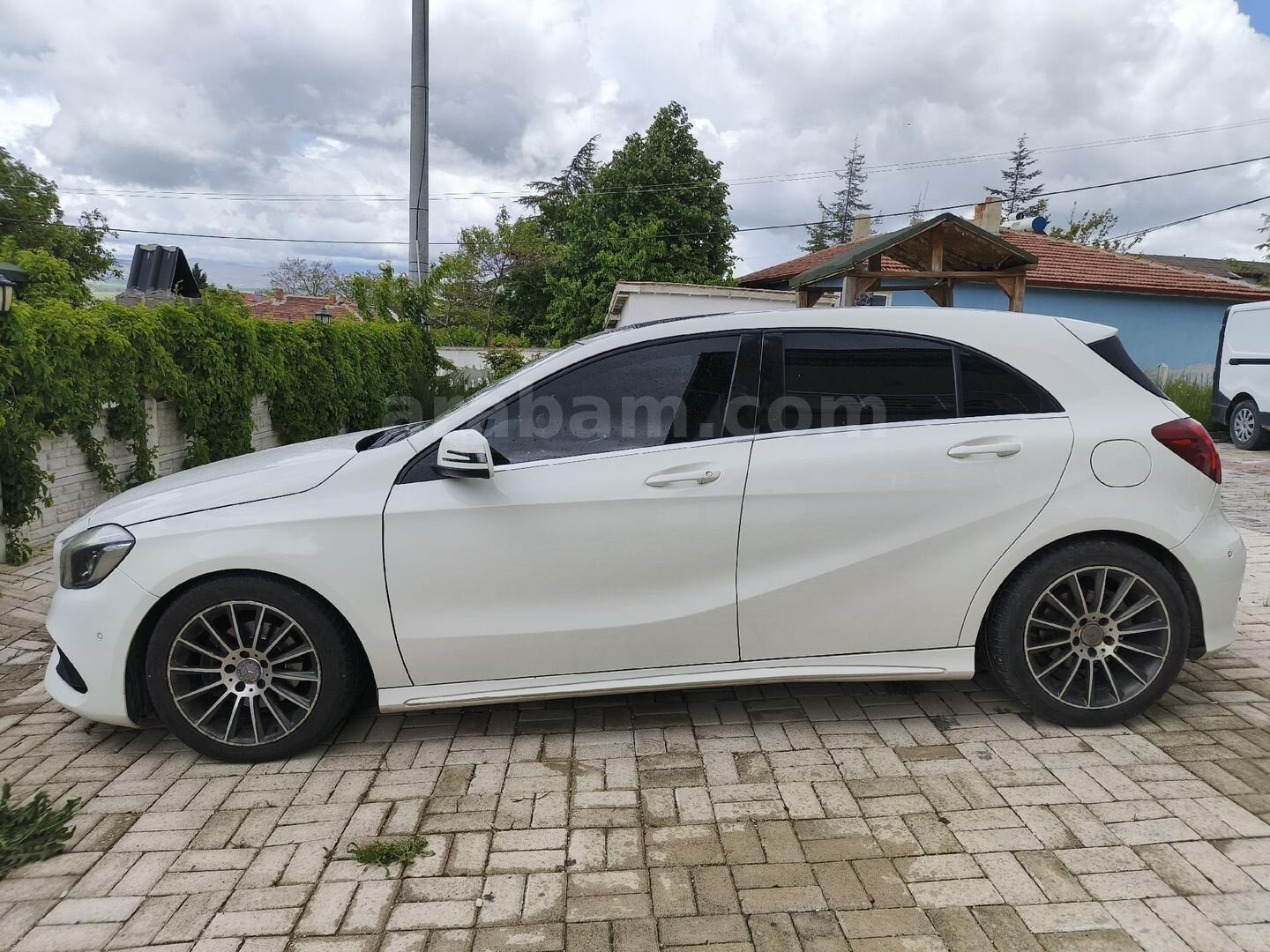 Sahibinden Mercedes - Benz A 180 AMG Sport 2015 Model Tekirdağ 142.700 km Beyaz 4