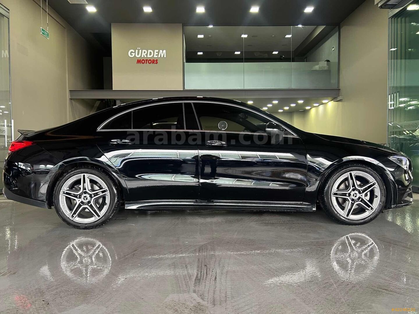 Galeriden Mercedes - Benz CLA 200 AMG+ 4Matic 2022 Model İstanbul 41.000 km Siyah 5