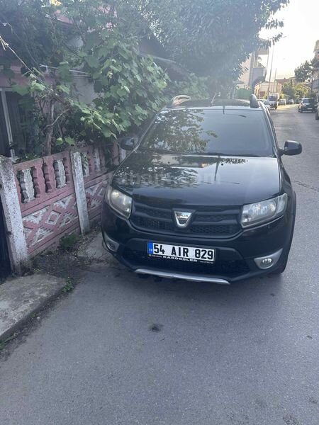 Sahibinden Dacia Sandero 0.9 TCe Stepway Easy-R 2016 Model Sakarya 136.000 km Siyah