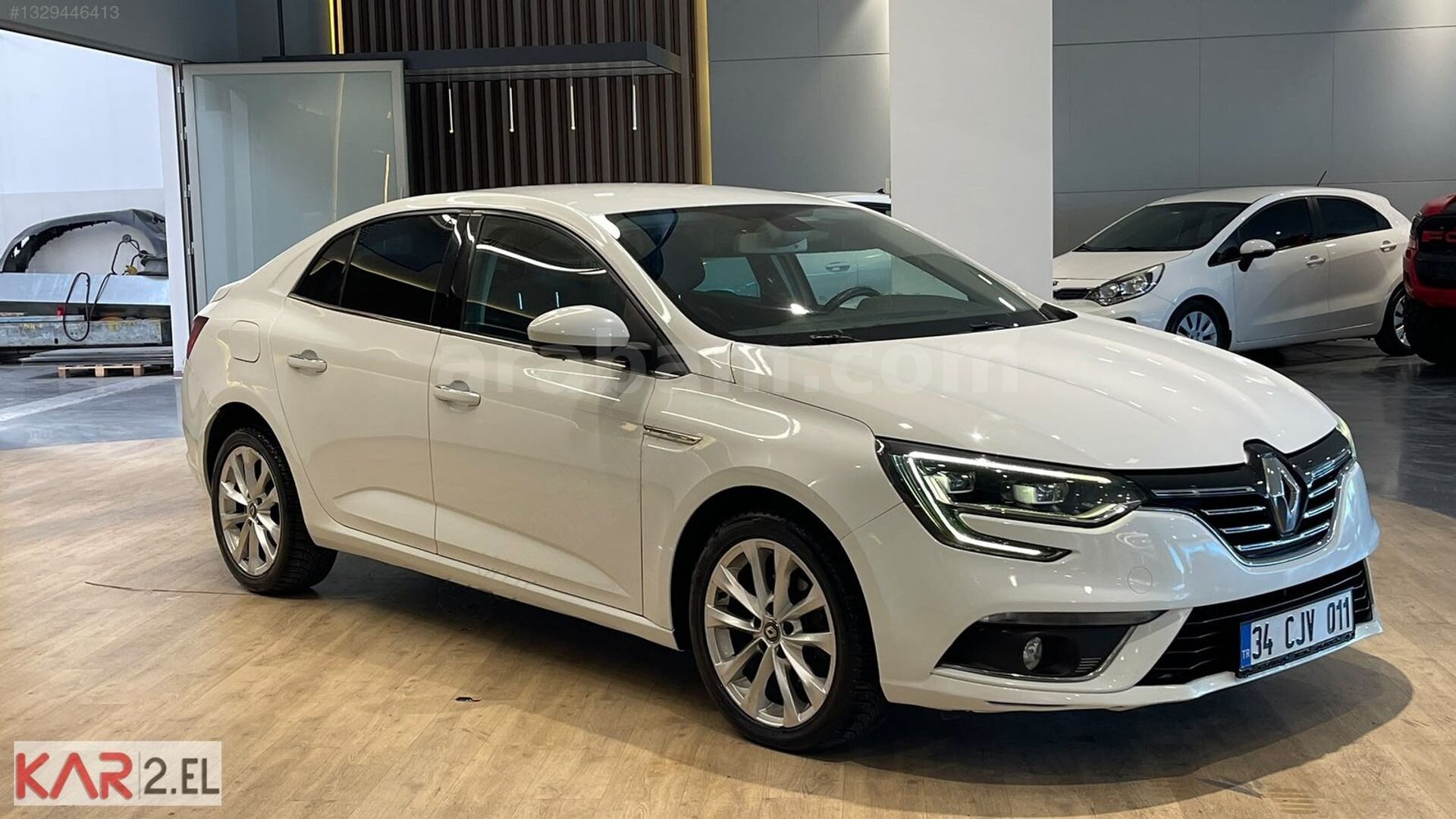 Galeriden Renault Megane 1.5 dCi Icon 2019 Model İstanbul 111.000 km Beyaz 3