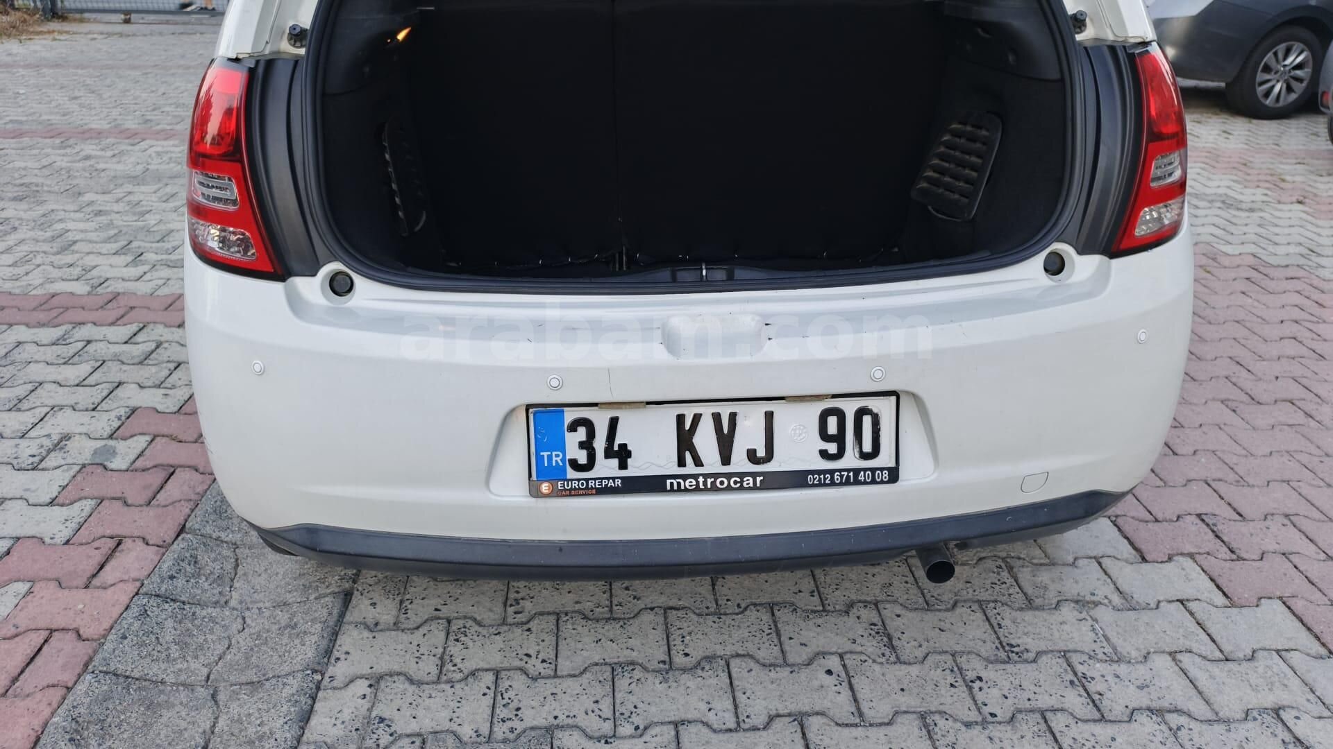 Sahibinden Citroen C3 1.4 HDi Attraction 2010 Model İstanbul 267.000 km Beyaz 7