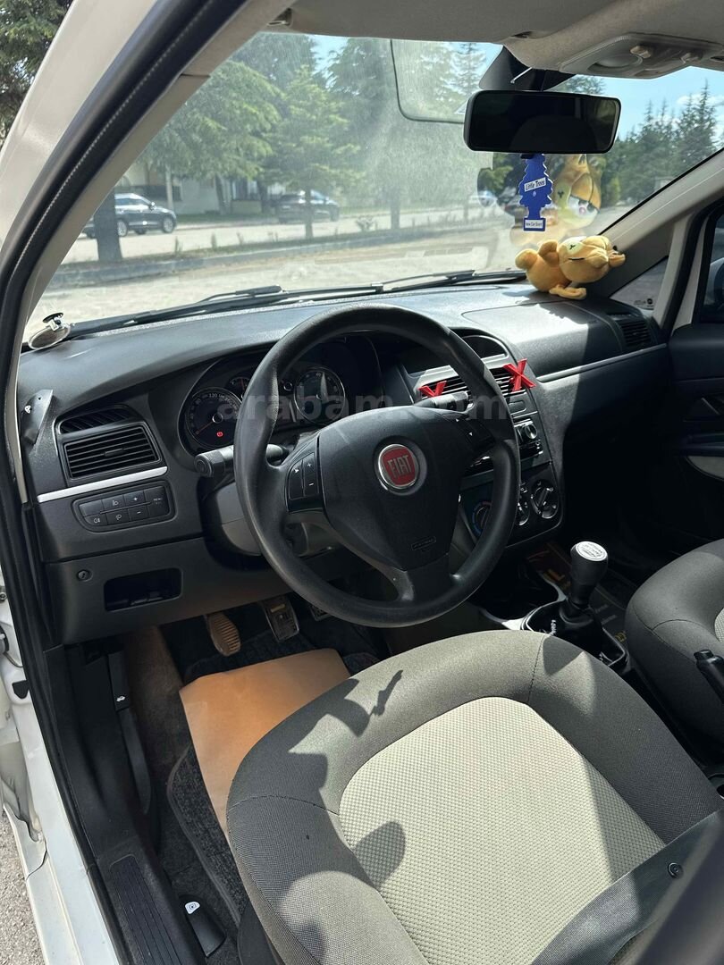 Sahibinden Fiat Linea 1.3 Multijet Active Plus 2012 Model Uşak 188.000 km Beyaz 5