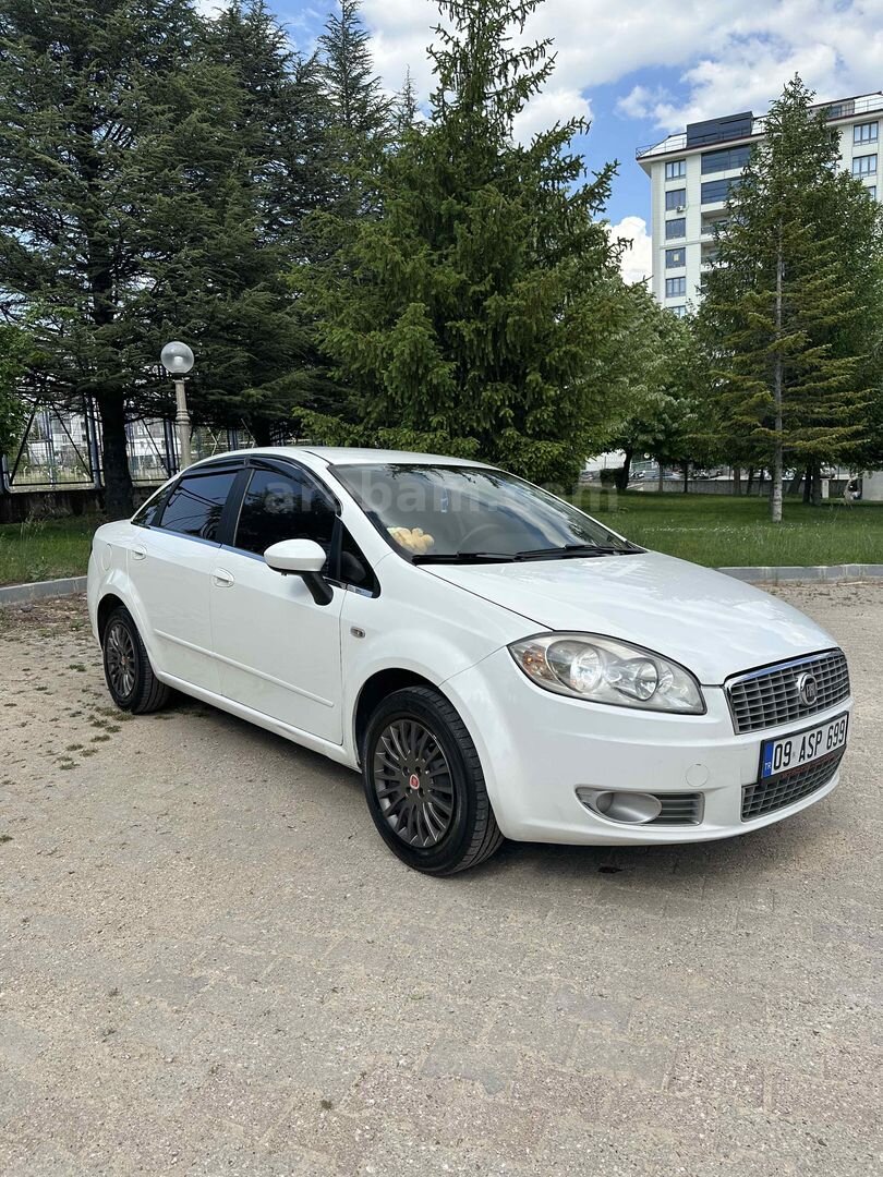 Sahibinden Fiat Linea 1.3 Multijet Active Plus 2012 Model Uşak 188.000 km Beyaz 3