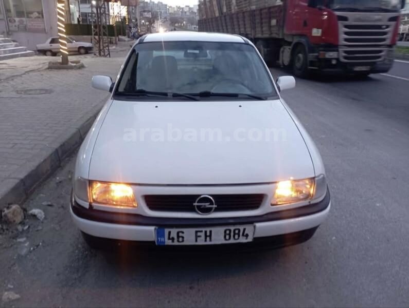 Sahibinden Opel Astra 1.6 GL 1996 Model Şanlıurfa 300.000 km Beyaz