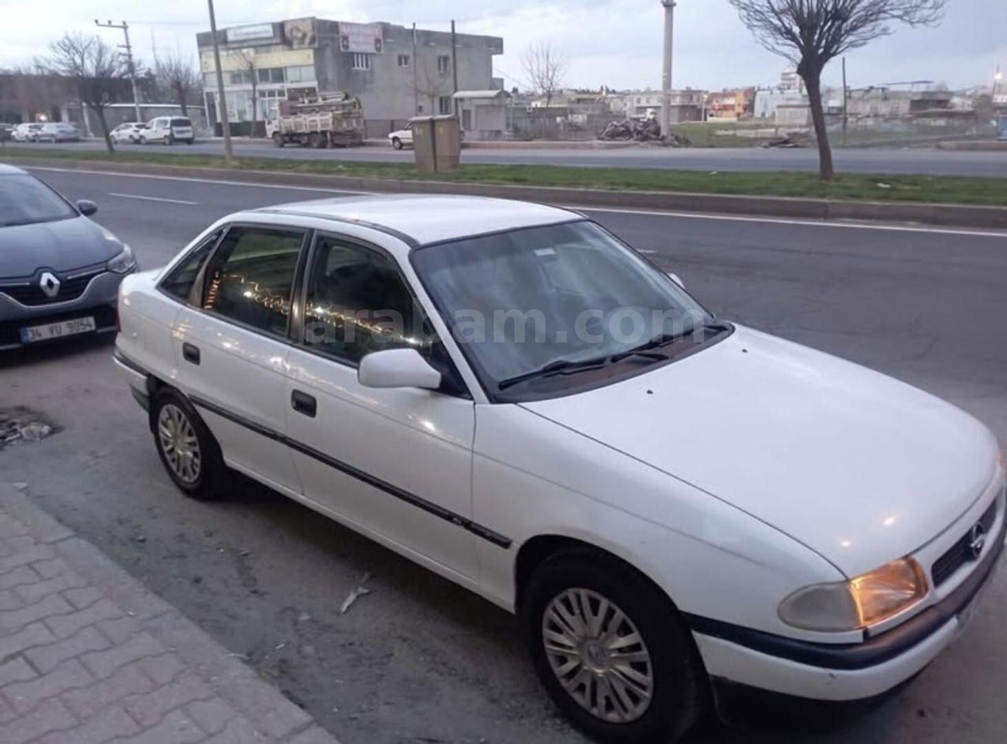 Sahibinden Opel Astra 1.6 GL 1996 Model Şanlıurfa 300.000 km Beyaz 3