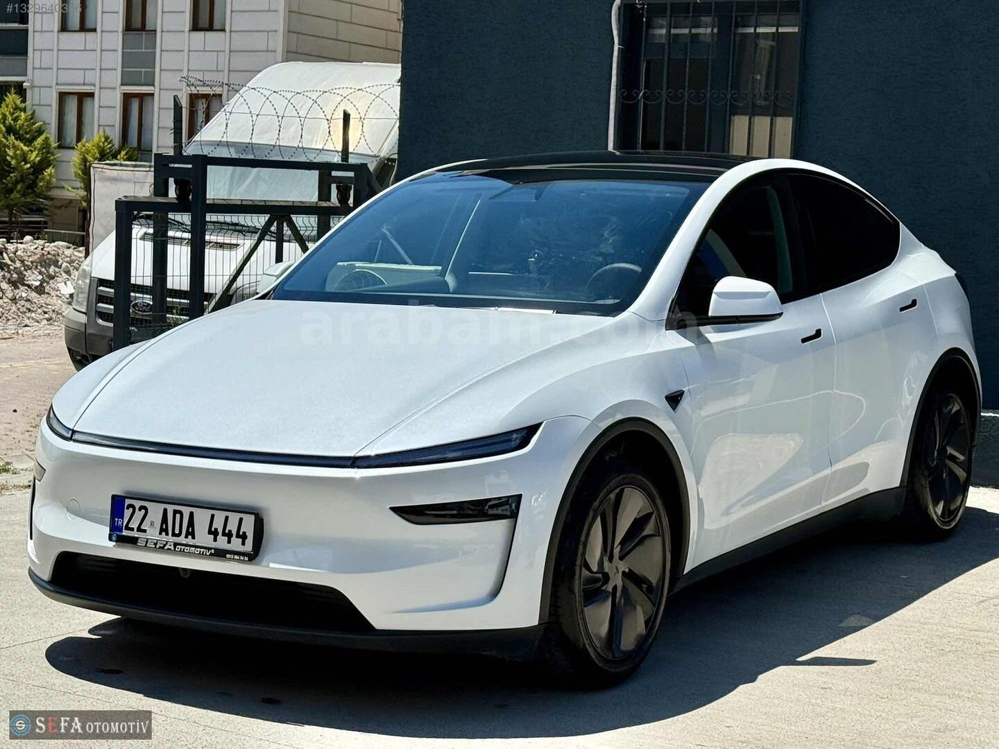 Galeriden Tesla Model Y Premium (Juniper) 2025 Model İstanbul 44.000 km Beyaz 2