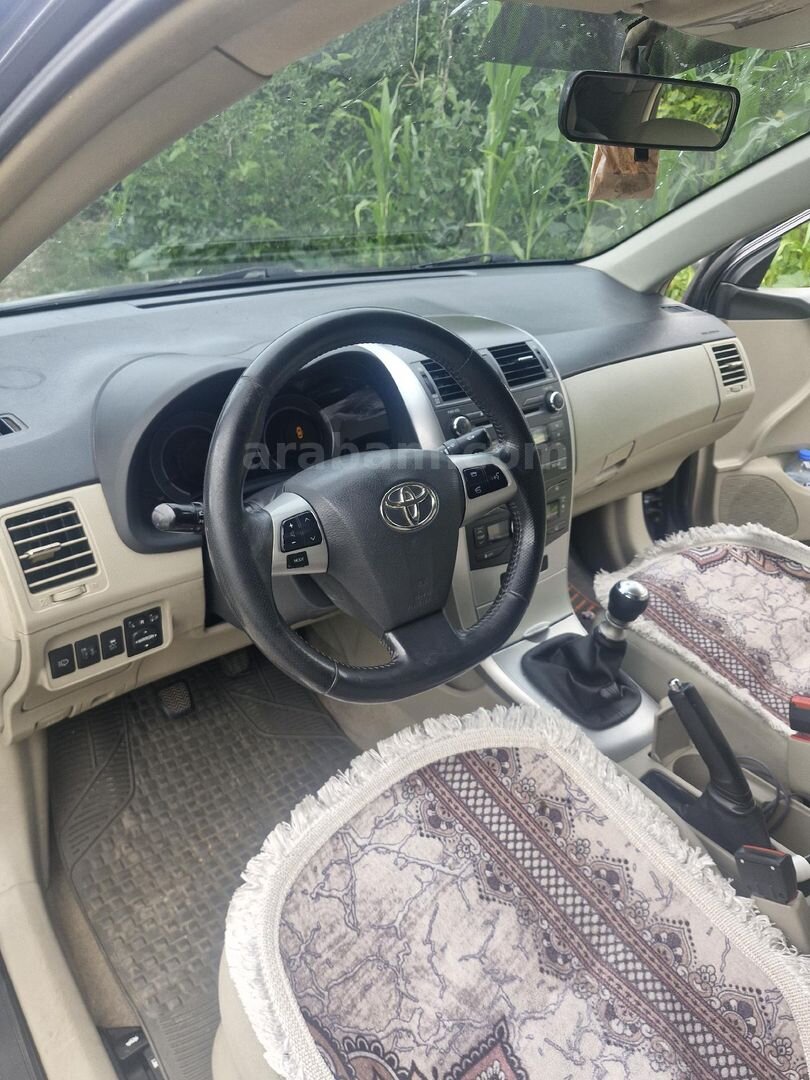 Sahibinden Toyota Corolla 1.4 D-4D Comfort Extra 2011 Model Kahramanmaraş 187.500 km Füme 1