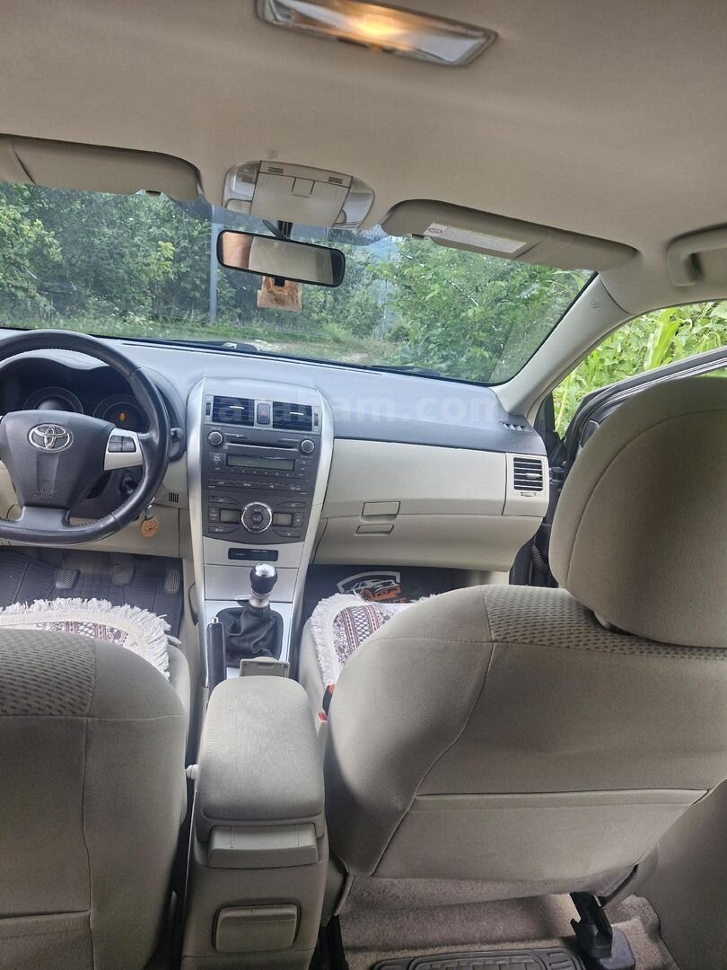 Sahibinden Toyota Corolla 1.4 D-4D Comfort Extra 2011 Model Kahramanmaraş 187.500 km Füme 2