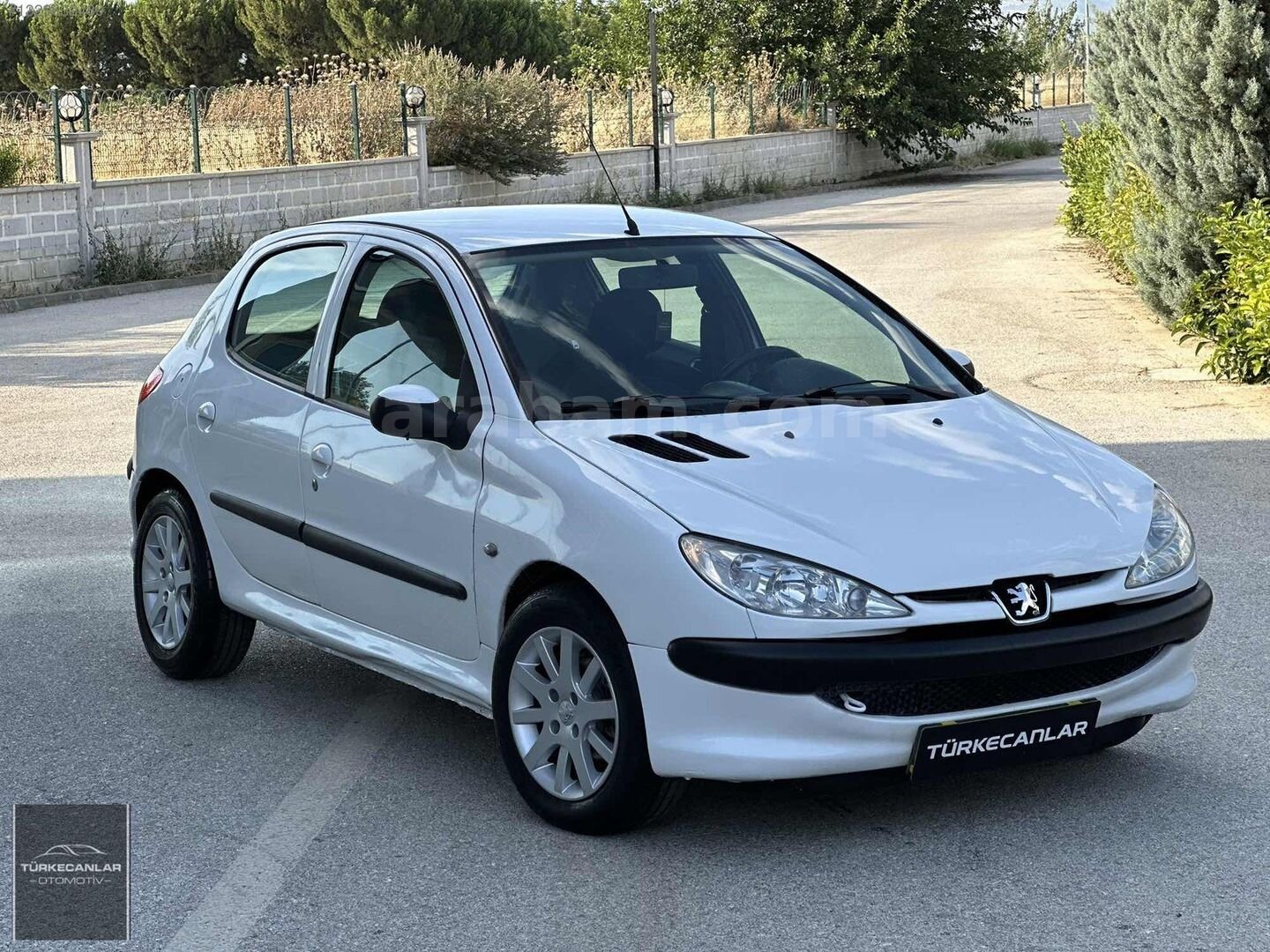 Galeriden Peugeot 206 1.4 HDi X-line 2004 Model Denizli 260.000 km Beyaz 2