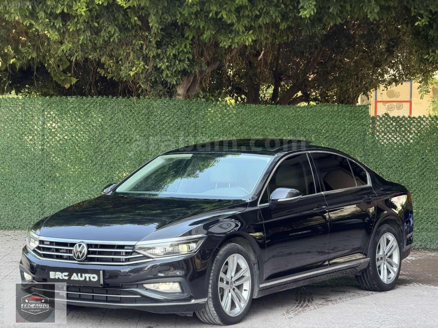 Galeriden Volkswagen Passat 2.0 TDi BlueMotion Elegance 2021 Model Mersin 158.000 km Siyah 1