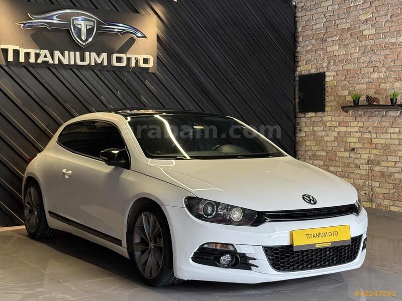 Galeriden Volkswagen Scirocco 1.4 TSi Sportline 2012 Model İstanbul 220.000 km Beyaz