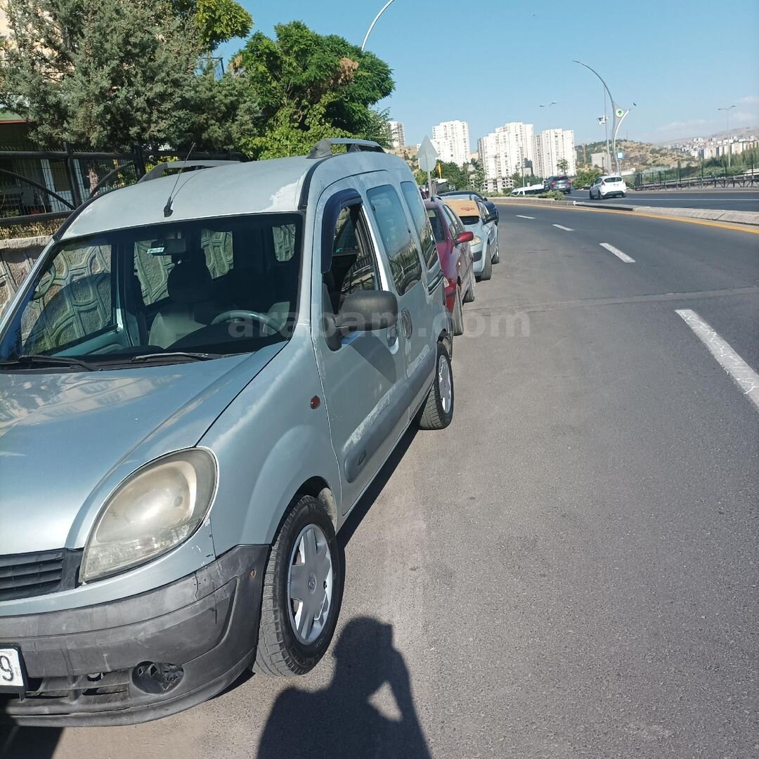 Galeriden Renault Kangoo 1.5 dCi Authentique 2007 Model Ankara 350.000 km Gri 3