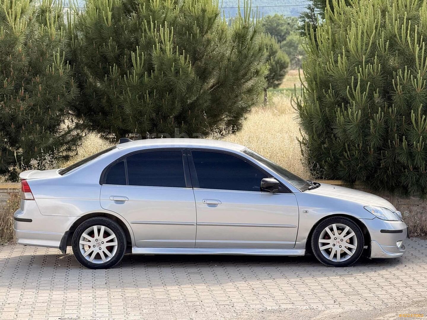 Galeriden Honda Civic 1.6i VTEC LS 2005 Model Denizli 270.000 km Gri 3