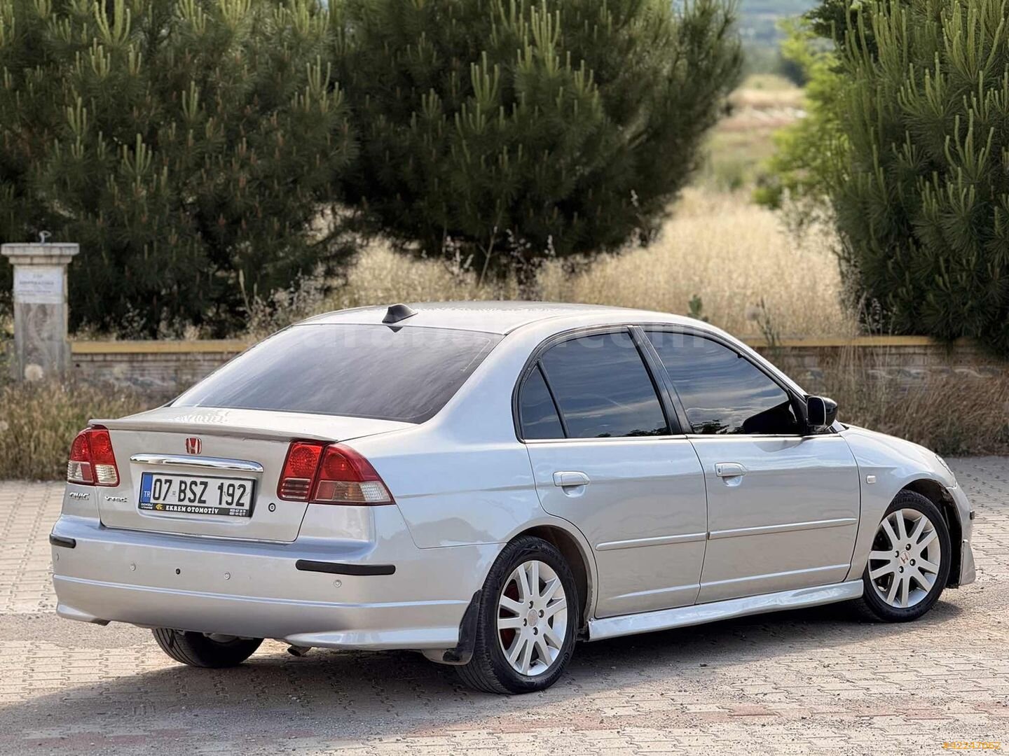 Galeriden Honda Civic 1.6i VTEC LS 2005 Model Denizli 270.000 km Gri 5
