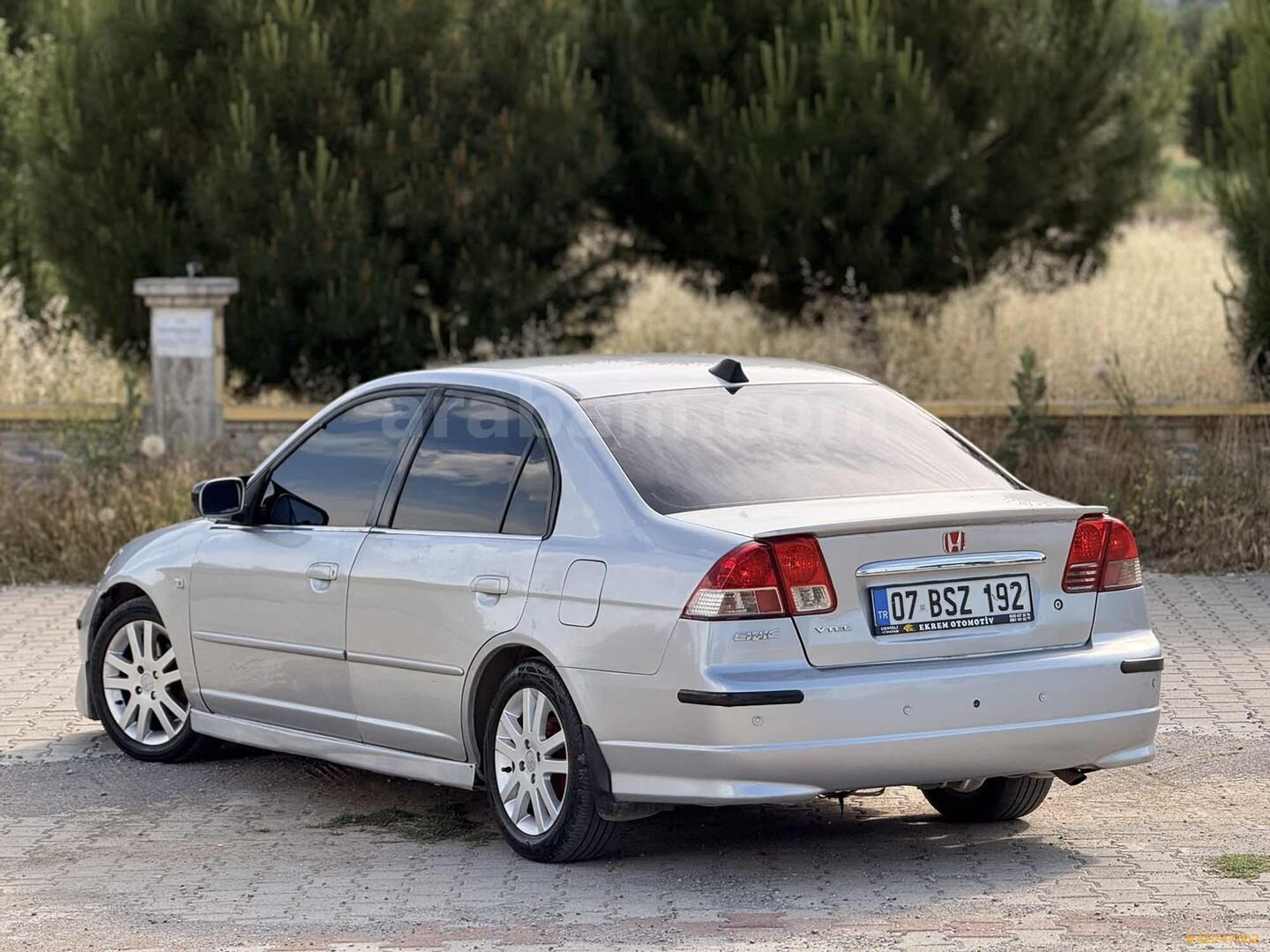 Galeriden Honda Civic 1.6i VTEC LS 2005 Model Denizli 270.000 km Gri 6
