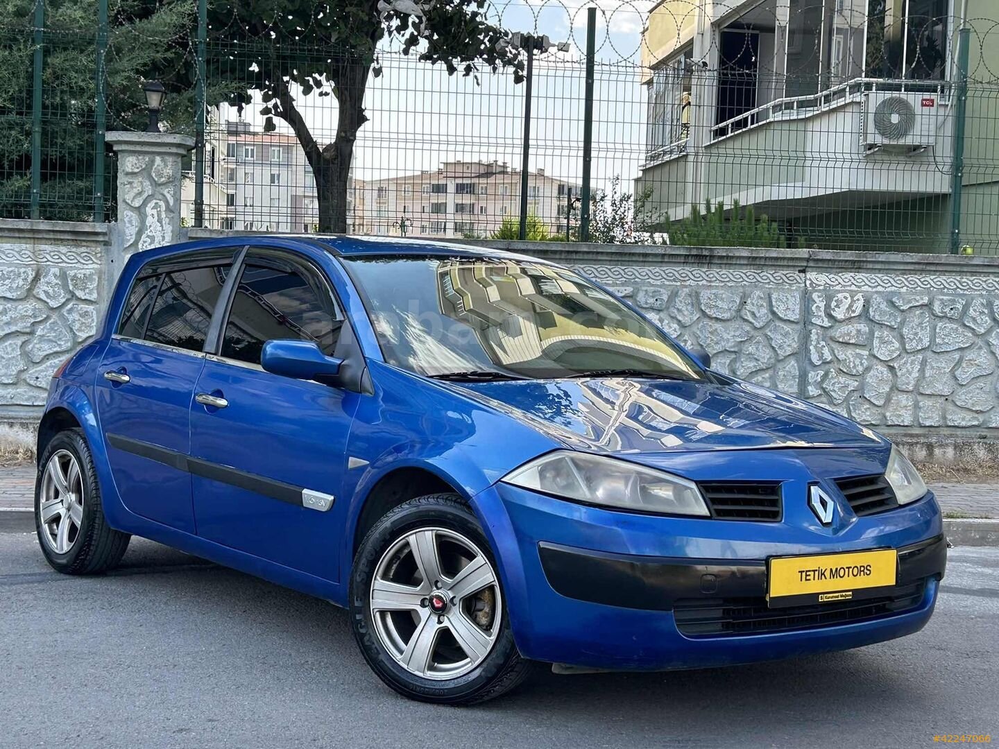 Galeriden Renault Megane 1.6 Authentique 2005 Model Bursa 268.000 km Mavi 1