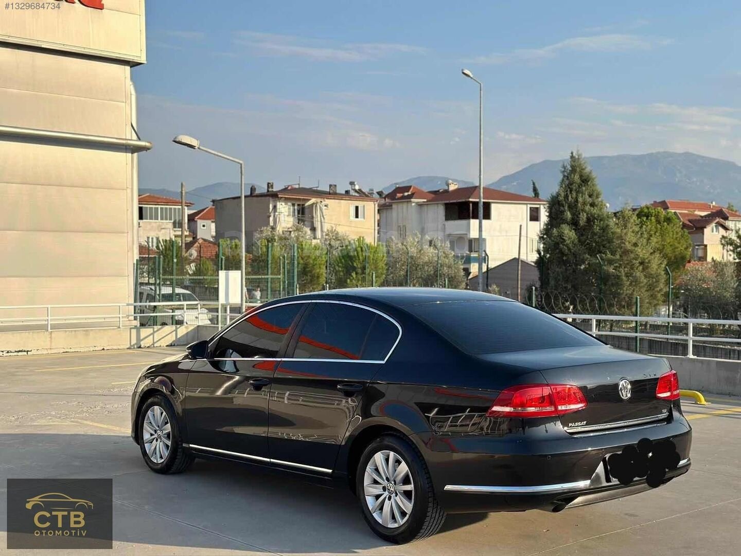 Galeriden Volkswagen Passat 1.6 TDi BlueMotion Comfortline 2012 Model Kırşehir 217.000 km Siyah 3