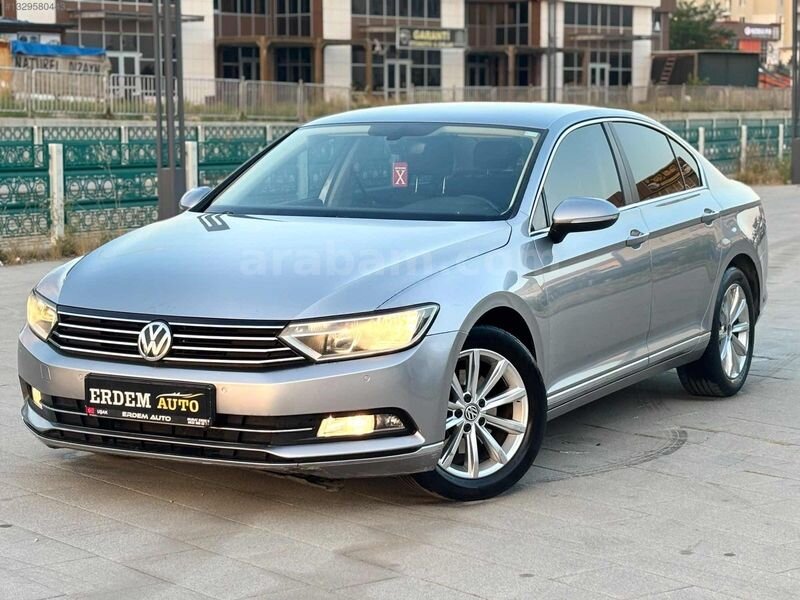 Galeriden Volkswagen Passat 1.6 TDi BlueMotion Comfortline 2018 Model Uşak 192.000 km Gri
