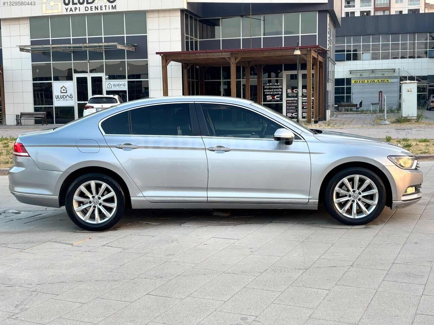 Galeriden Volkswagen Passat 1.6 TDi BlueMotion Comfortline 2018 Model Uşak 192.000 km Gri 4