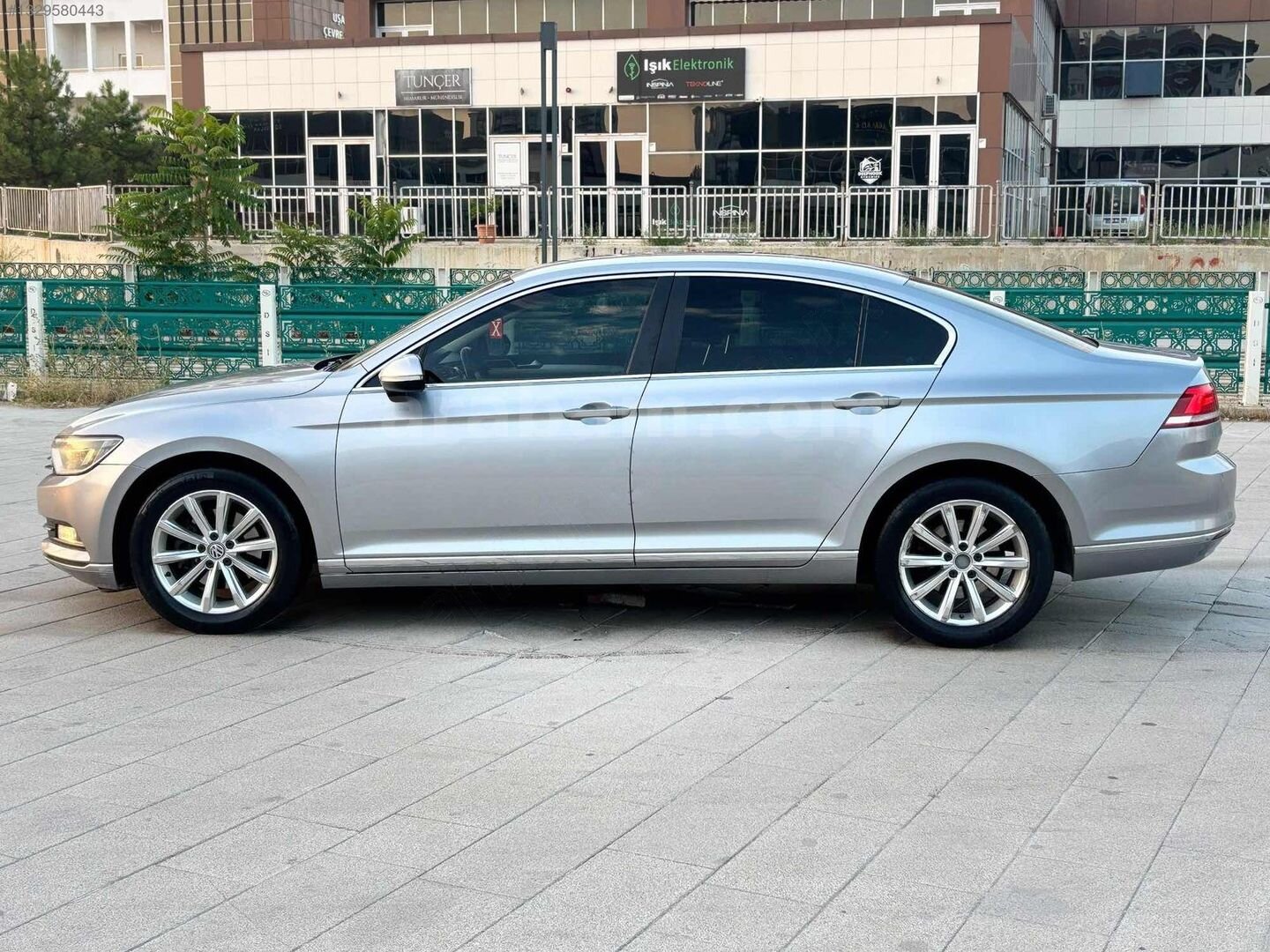 Galeriden Volkswagen Passat 1.6 TDi BlueMotion Comfortline 2018 Model Uşak 192.000 km Gri 7