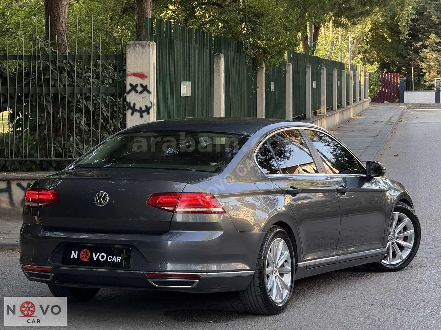 Galeriden Volkswagen Passat 1.6 TDi BlueMotion Comfortline 2015 Model Manisa 175.000 km Füme 2