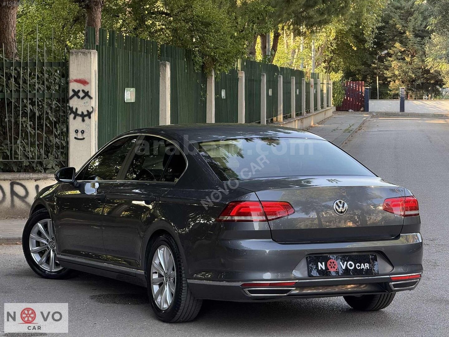Galeriden Volkswagen Passat 1.6 TDi BlueMotion Comfortline 2015 Model Manisa 175.000 km Füme 4