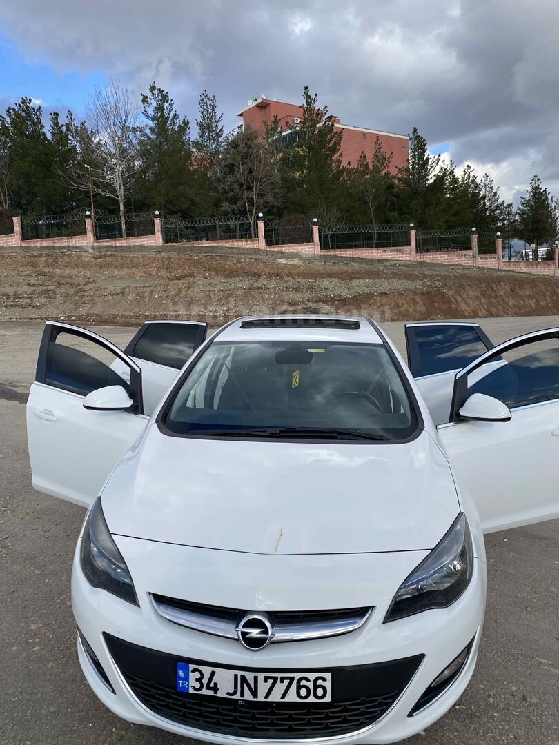 Sahibinden Opel Astra 1.4 T Sport Still 2014 Model Batman 172.000 km Beyaz 5