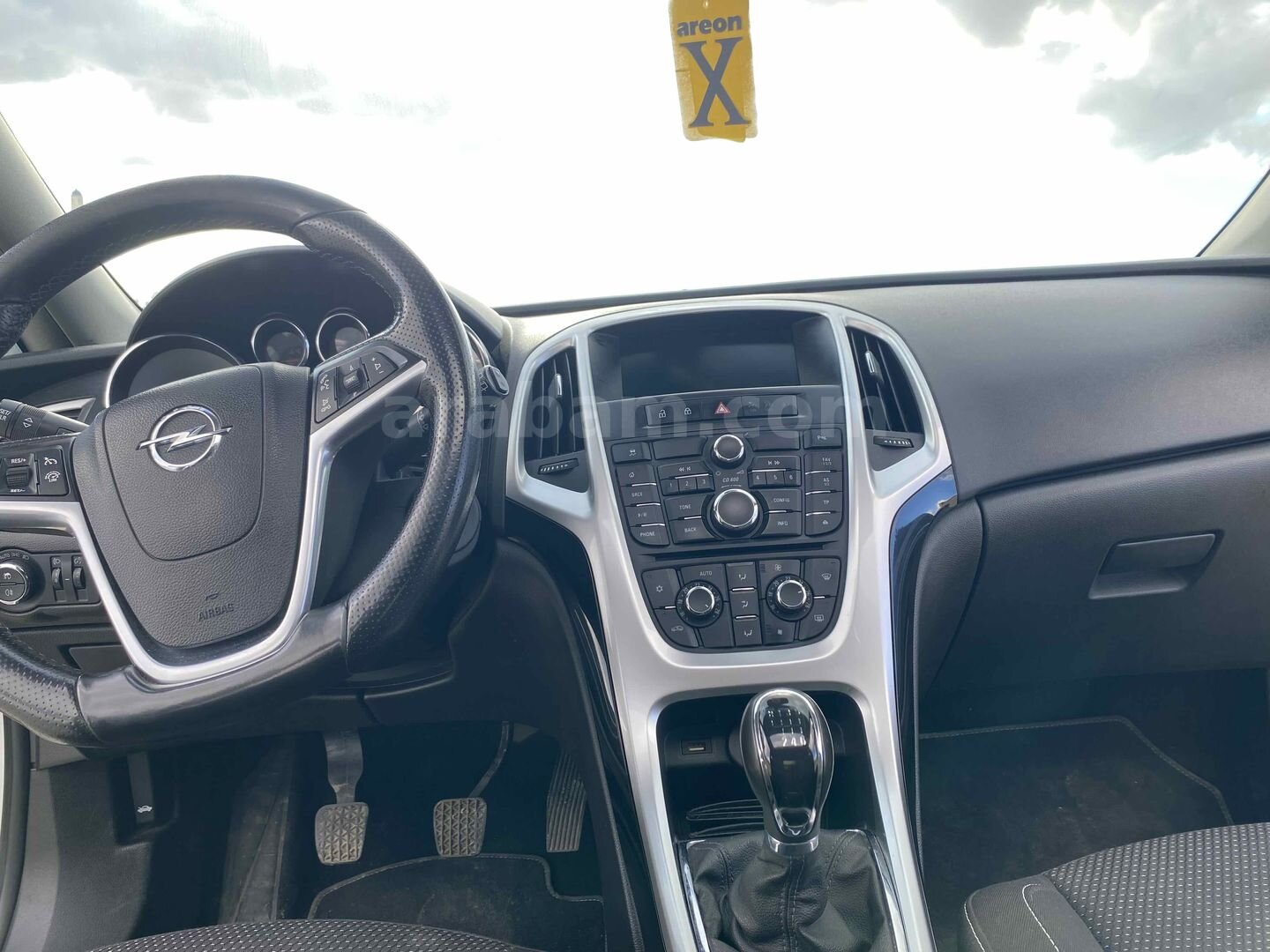 Sahibinden Opel Astra 1.4 T Sport Still 2014 Model Batman 172.000 km Beyaz 6