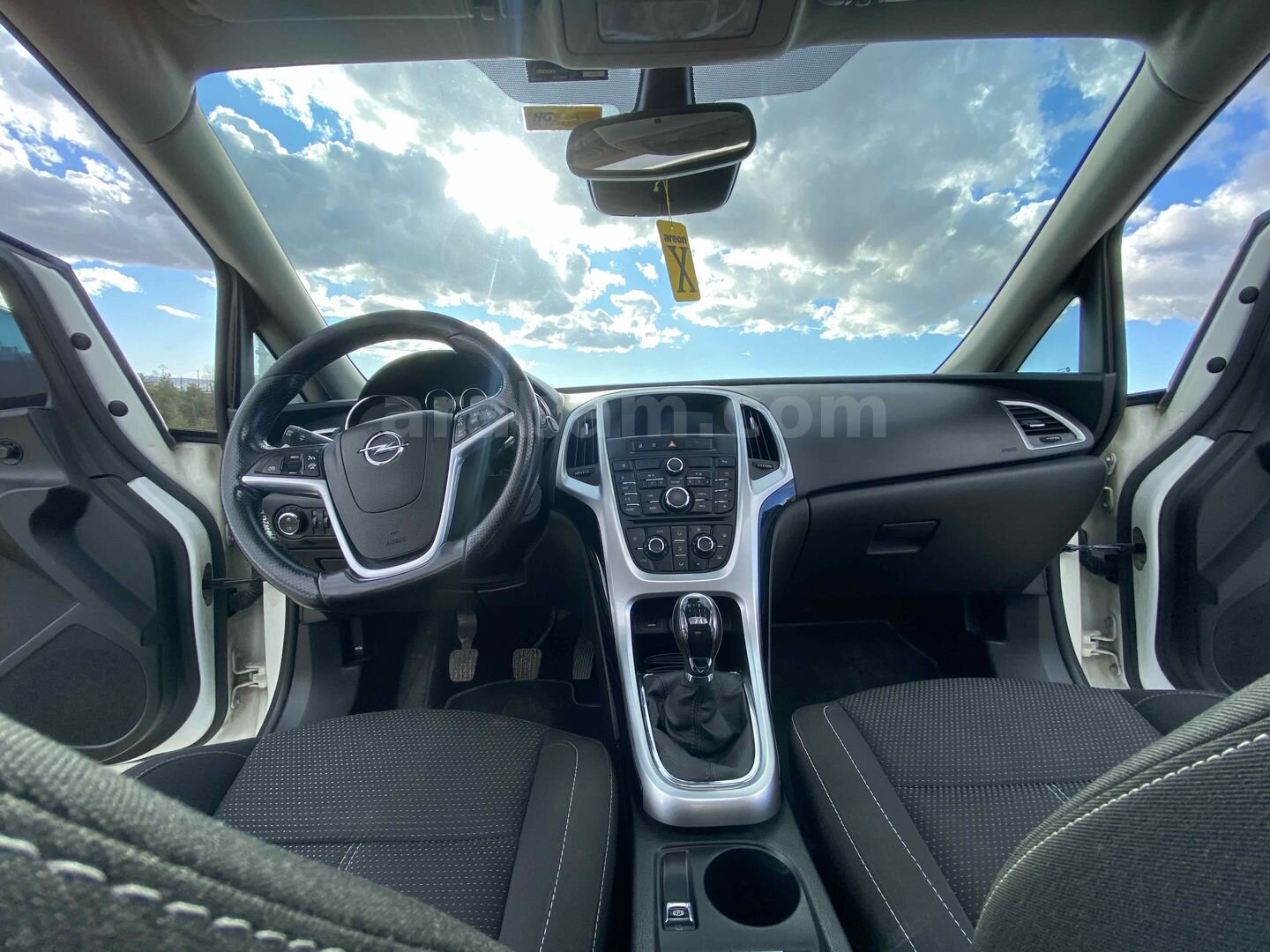 Sahibinden Opel Astra 1.4 T Sport Still 2014 Model Batman 172.000 km Beyaz 7