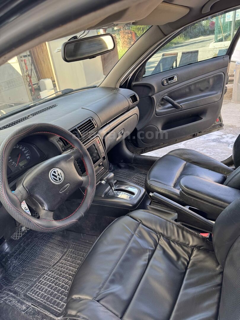 Sahibinden Volkswagen Passat 1.8 Highline 2000 Model Hatay 410.000 km Siyah 4