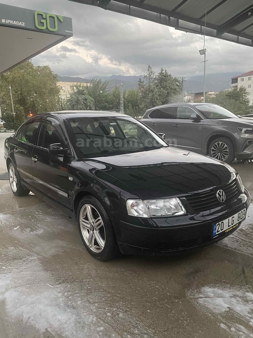Sahibinden Volkswagen Passat 1.8 Highline 2000 Model Hatay 410.000 km Siyah 7