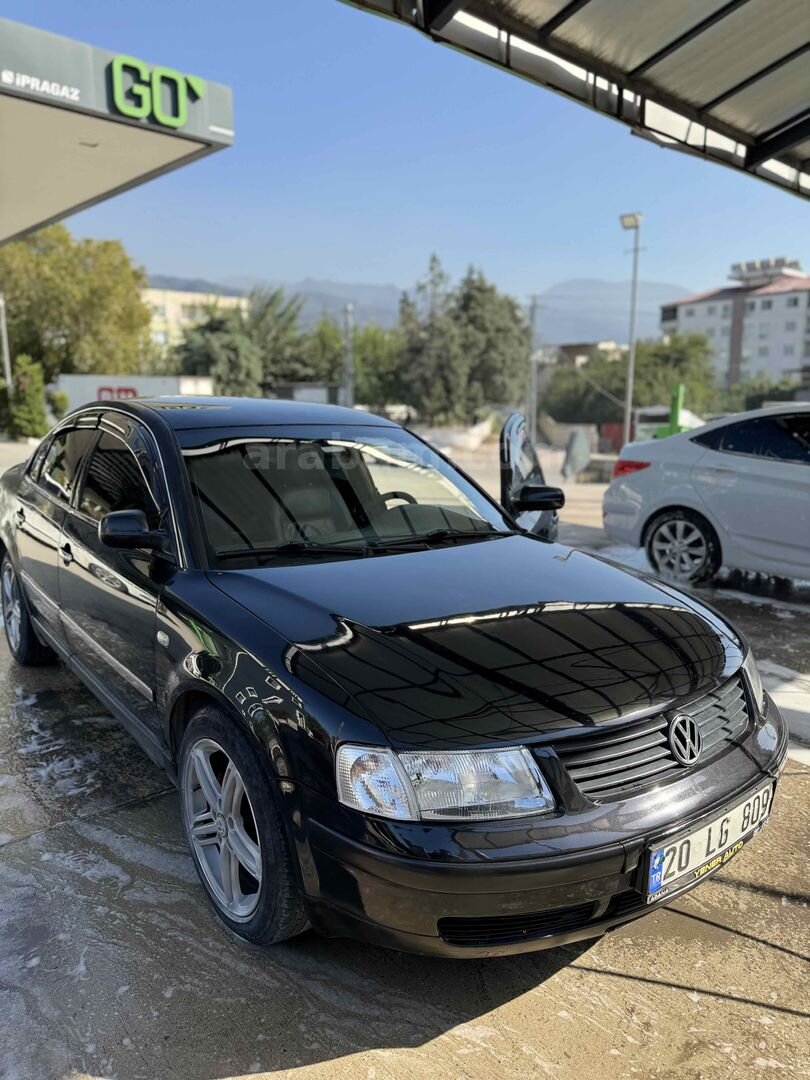 Sahibinden Volkswagen Passat 1.8 Highline 2000 Model Hatay 410.000 km Siyah 3