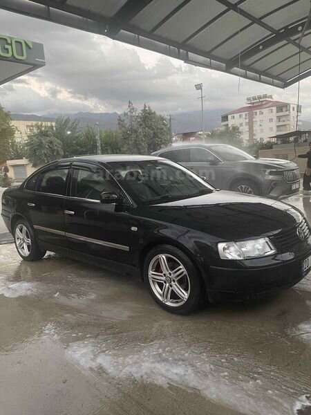 Sahibinden Volkswagen Passat 1.8 Highline 2000 Model Hatay 410.000 km Siyah