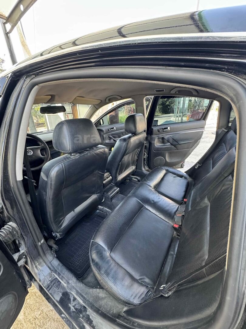 Sahibinden Volkswagen Passat 1.8 Highline 2000 Model Hatay 410.000 km Siyah 5