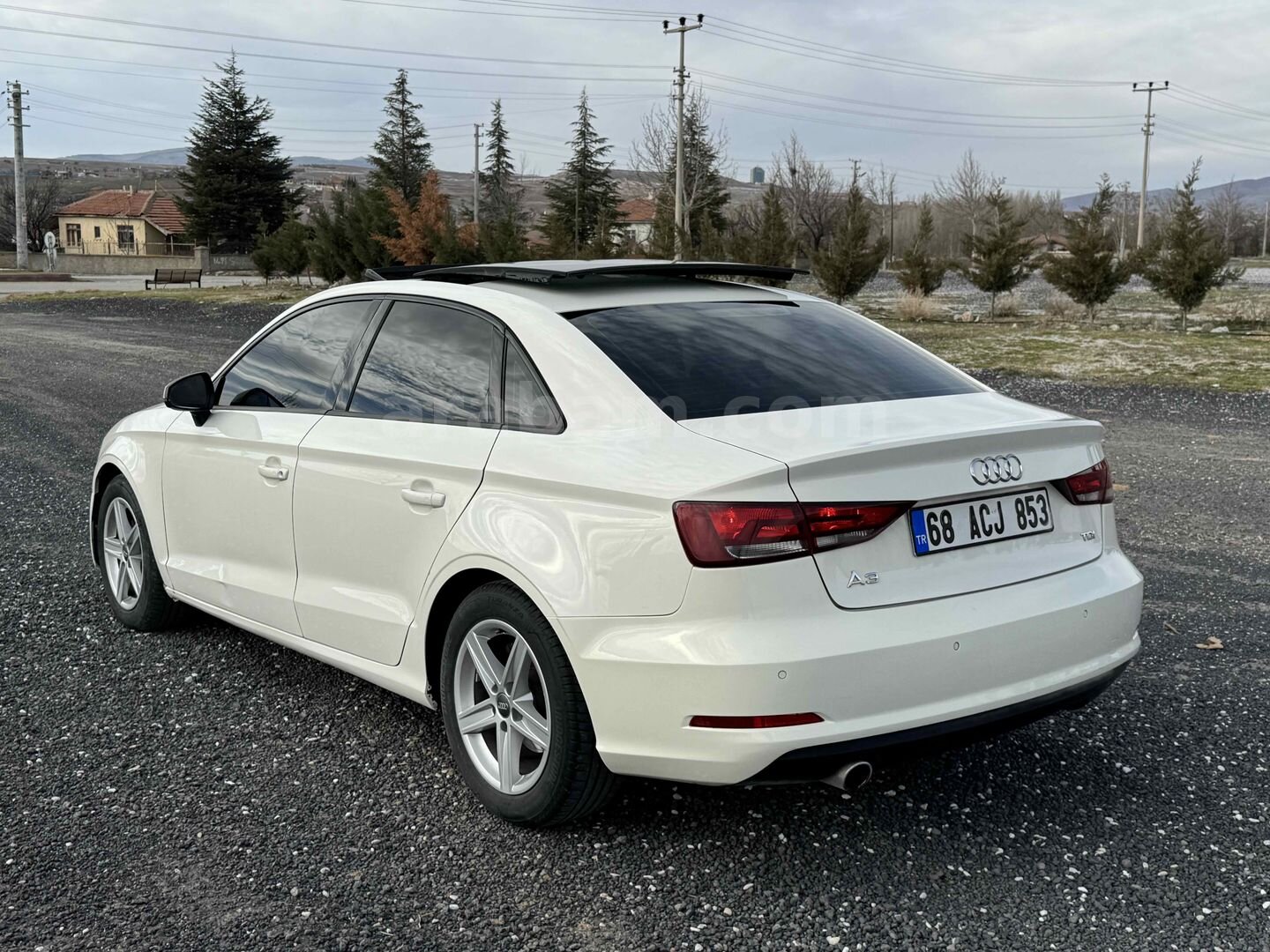 Sahibinden Audi A3 Sedan 1.6 TDI Attraction 2014 Model Kırşehir 220.000 km Beyaz 4