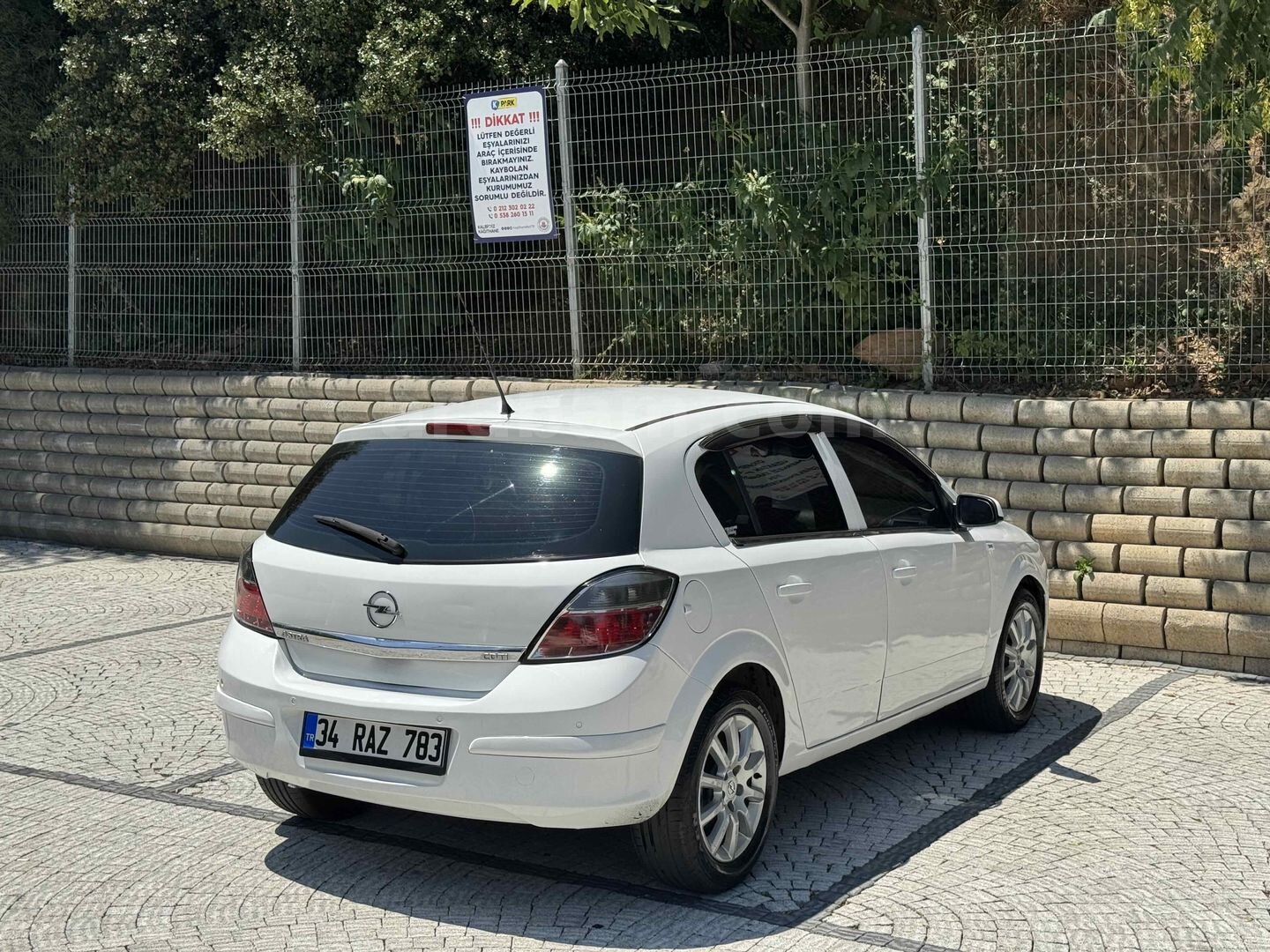 Galeriden Opel Astra 1.3 CDTI Enjoy Plus 2011 Model İstanbul 165.000 km Beyaz 6
