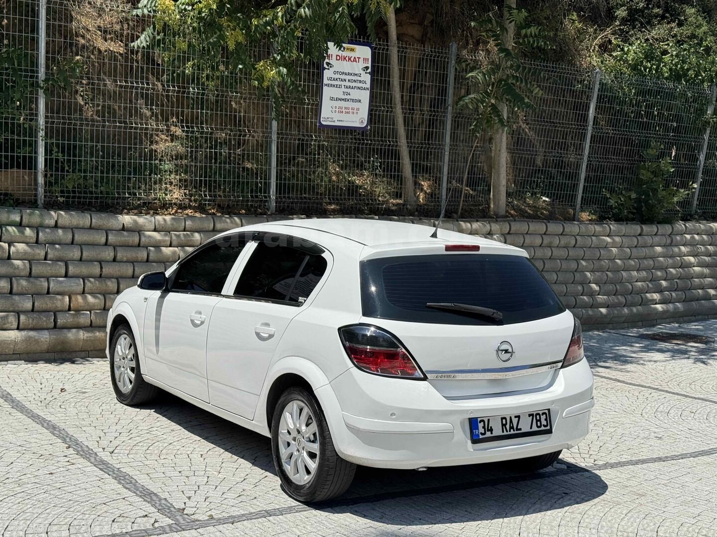 Galeriden Opel Astra 1.3 CDTI Enjoy Plus 2011 Model İstanbul 165.000 km Beyaz 5