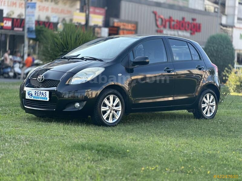 Galeriden Toyota Yaris 1.33 Terra Sporty 2010 Model Kocaeli 157.000 km Siyah
