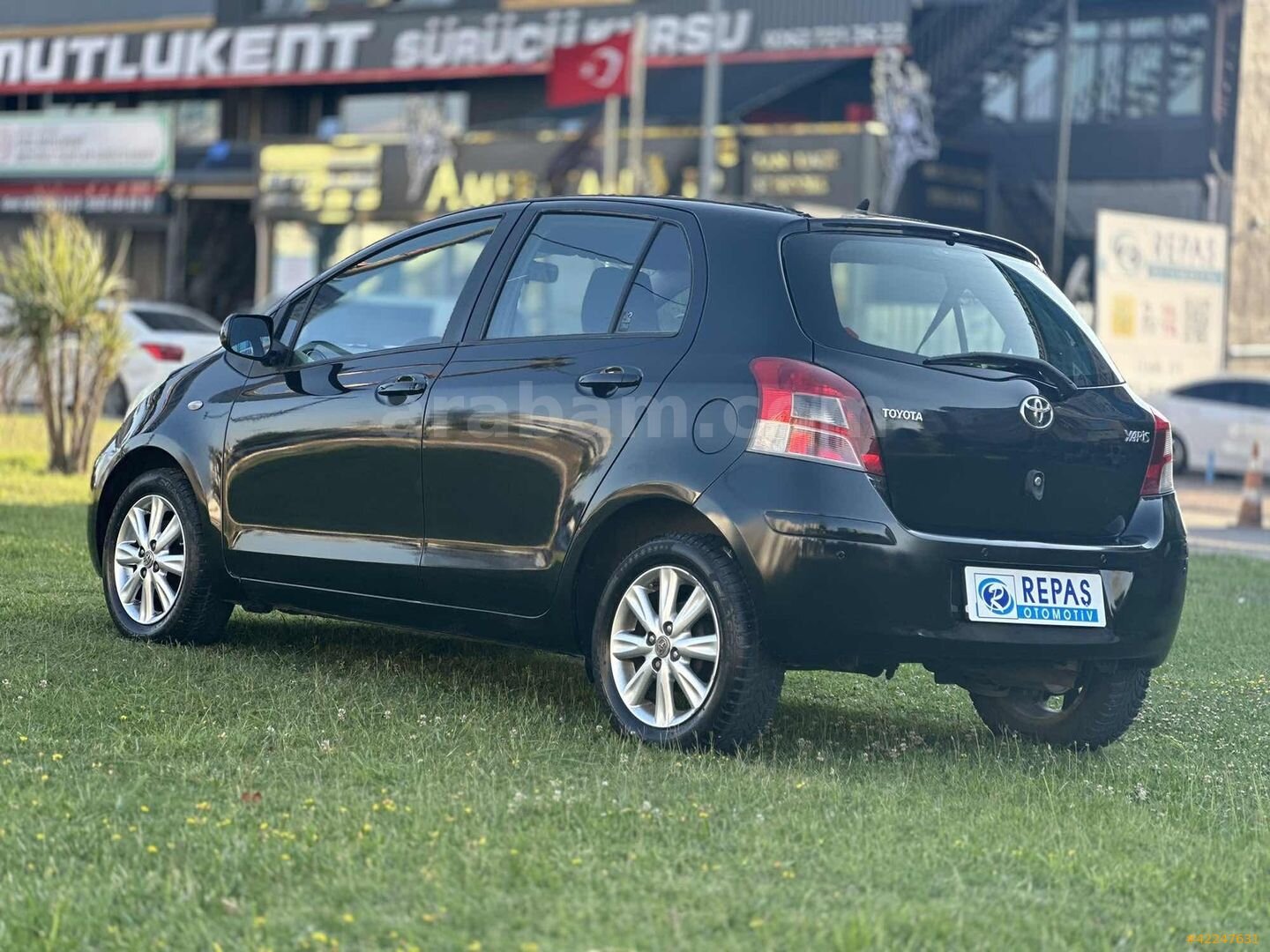 Galeriden Toyota Yaris 1.33 Terra Sporty 2010 Model Kocaeli 157.000 km Siyah 7