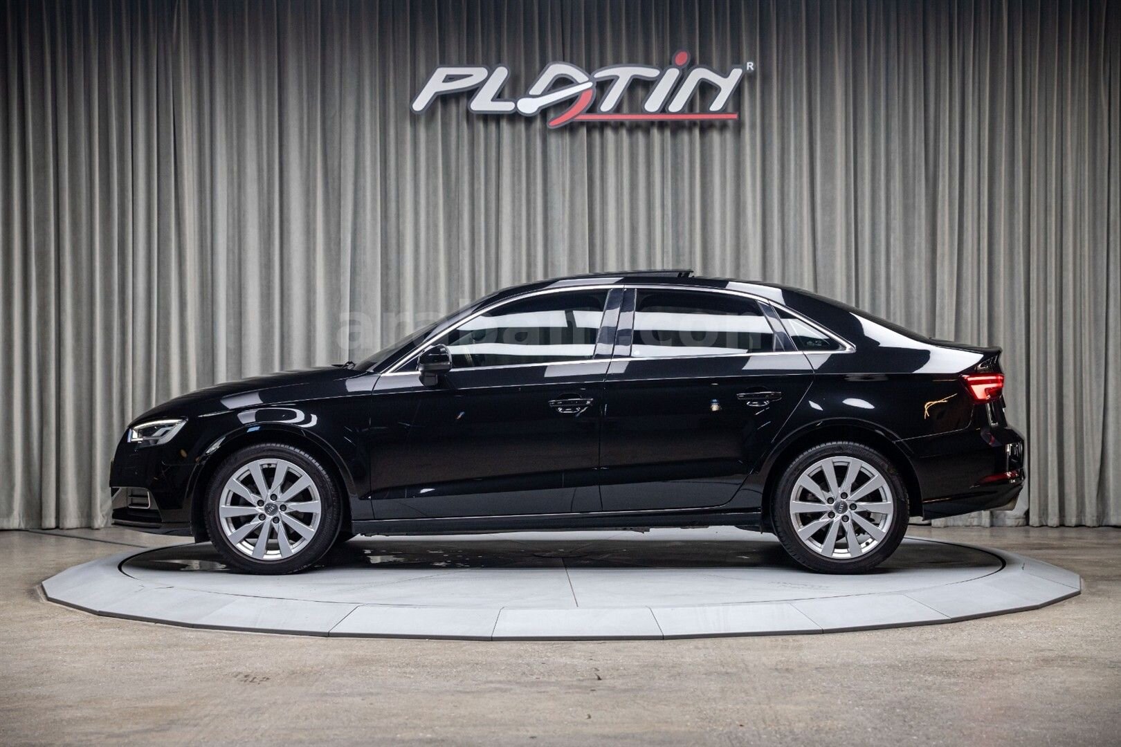 Galeriden Audi A3 Sedan 35 TFSI 2020 Model İstanbul 66.481 km Siyah 3