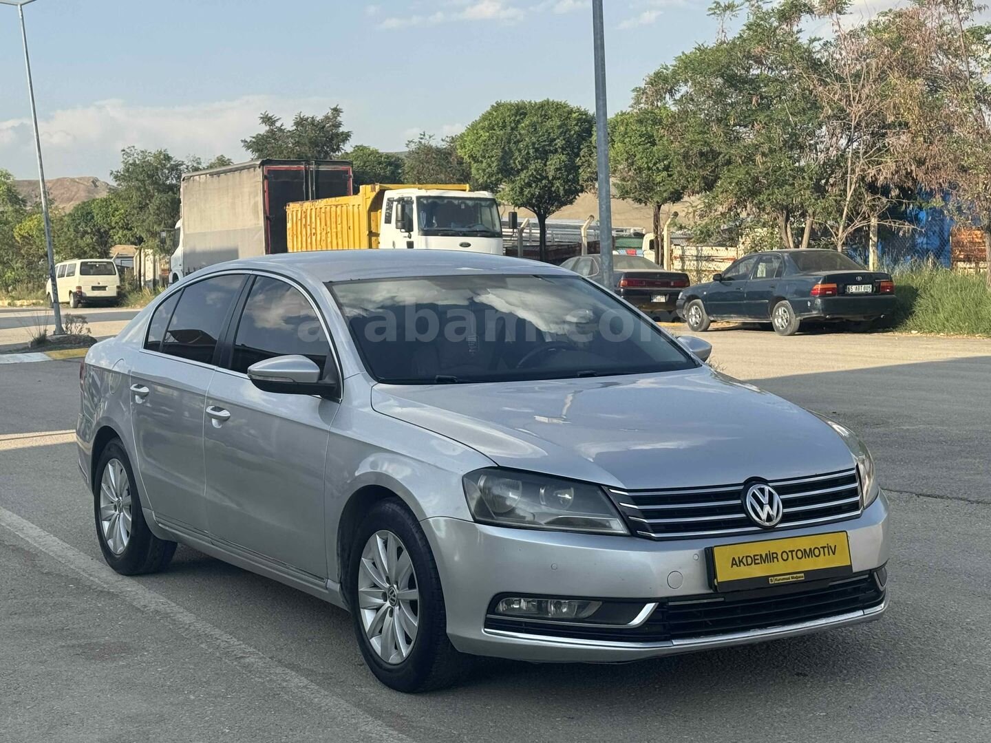 Galeriden Volkswagen Passat 1.6 TDi Comfortline 2014 Model Van 366.000 km Gri 6