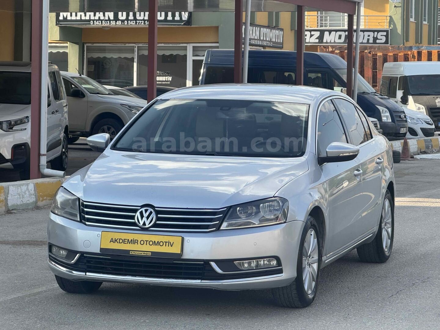 Galeriden Volkswagen Passat 1.6 TDi Comfortline 2014 Model Van 366.000 km Gri 2
