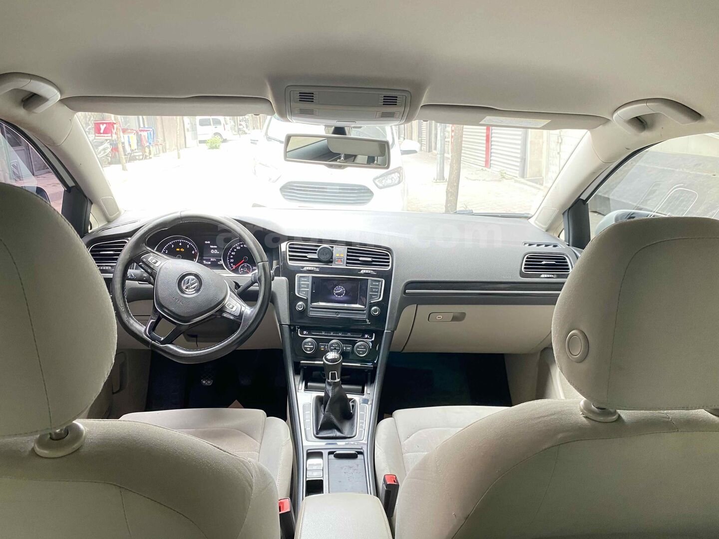 Sahibinden Volkswagen Golf 1.2 TSi Comfortline 2015 Model İstanbul 118.120 km Beyaz 6