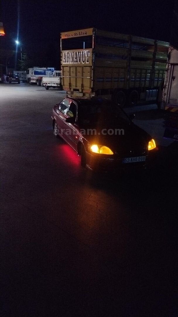 Sahibinden Honda Civic 1.6 i ES 2001 Model Manisa 330.000 km Kırmızı 5
