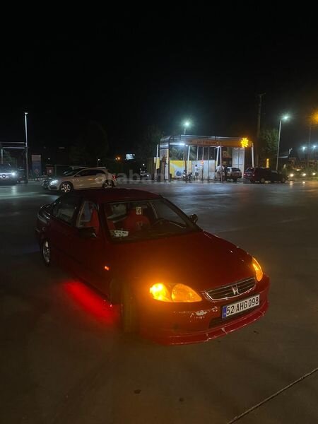 Sahibinden Honda Civic 1.6 i ES 2001 Model Manisa 330.000 km Kırmızı