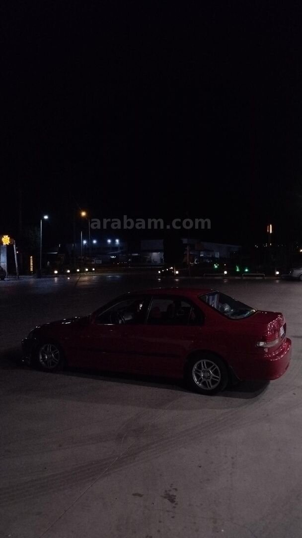 Sahibinden Honda Civic 1.6 i ES 2001 Model Manisa 330.000 km Kırmızı 3