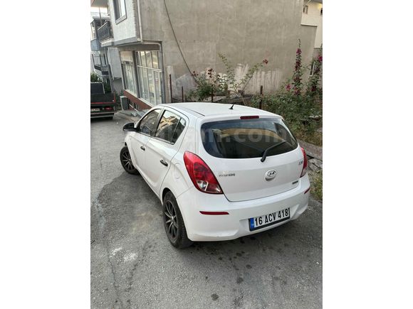 Sahibinden Hyundai i20 1.4 CRDi Jump 2013 Model Bursa 215.000 km